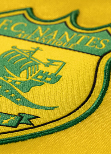 Image de l'article FC Nantes : l'histoire du club à travers les maillots