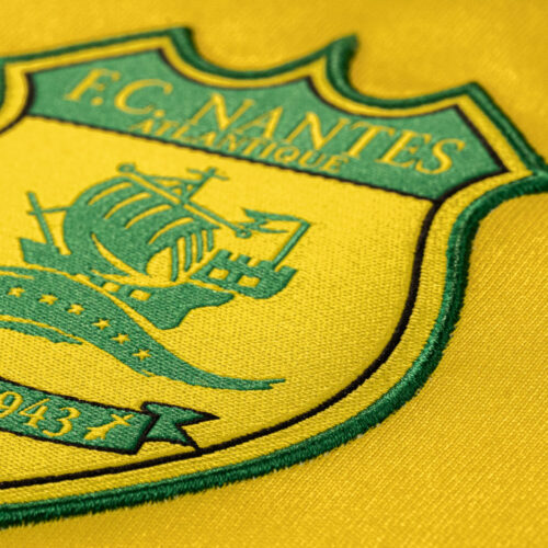 Image de l'article FC Nantes : l'histoire du club à travers les maillots