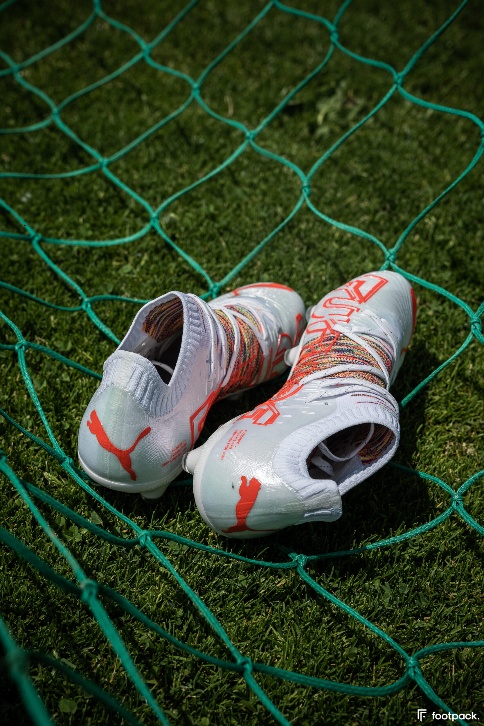 Chaussures de foot PUMA Euro 2020 footpack