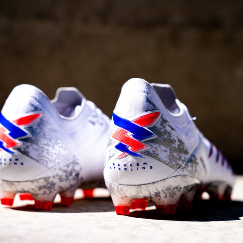 Image de l'article Raheem Sterling reçoit de nouveaux crampons New Balance pour l'Euro 2020