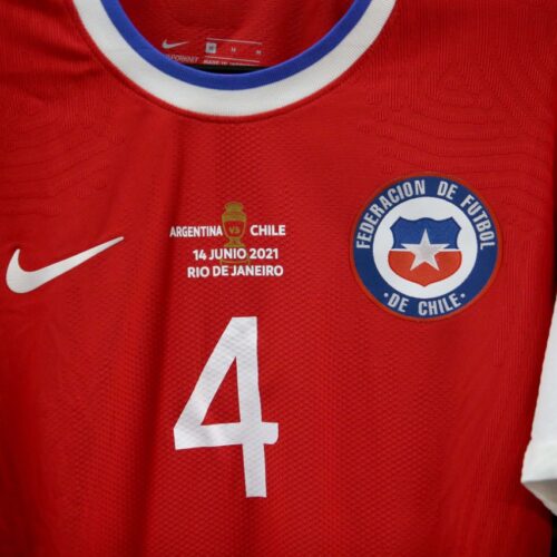 Image de l'article En conflit avec Nike, le Chili va masquer la virgule de son maillot !
