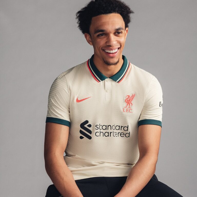 Maillot Vintage Liverpool FC Des Années 60/70 - Taille S - Équipement D'époque