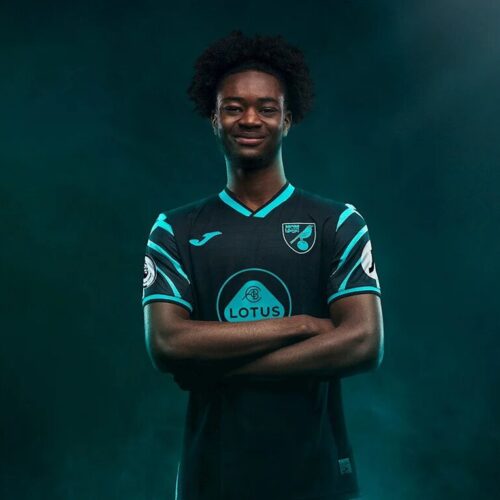 Image de l'article Les maillots de Norwich City 2021-2022 dévoilés par Joma