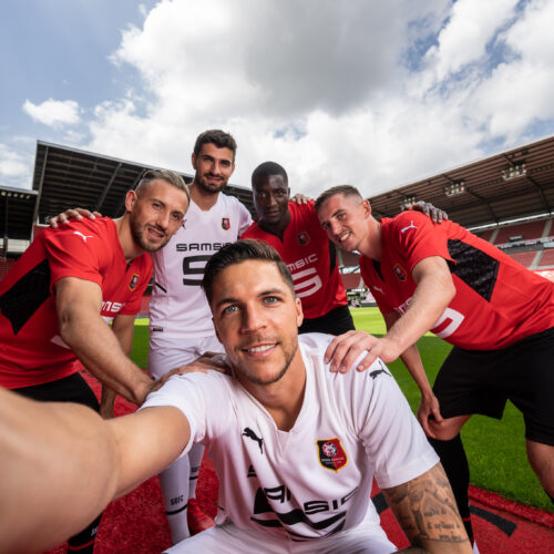Image de l'article Les maillots du Stade Rennais 2021-2022 présentés par PUMA