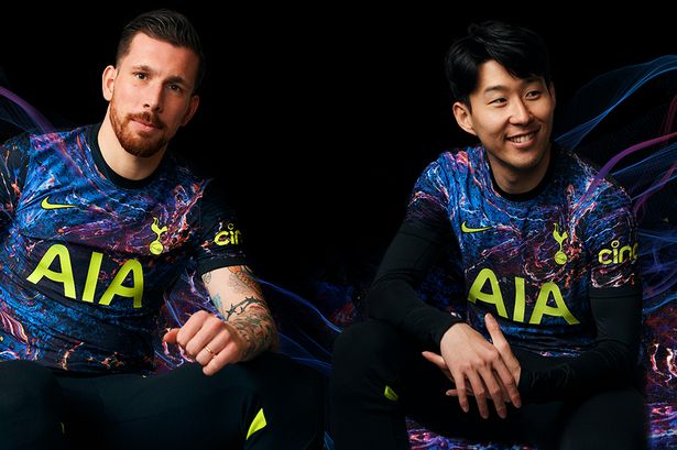 Maillot Tottenham domicile 2024/25 sur
