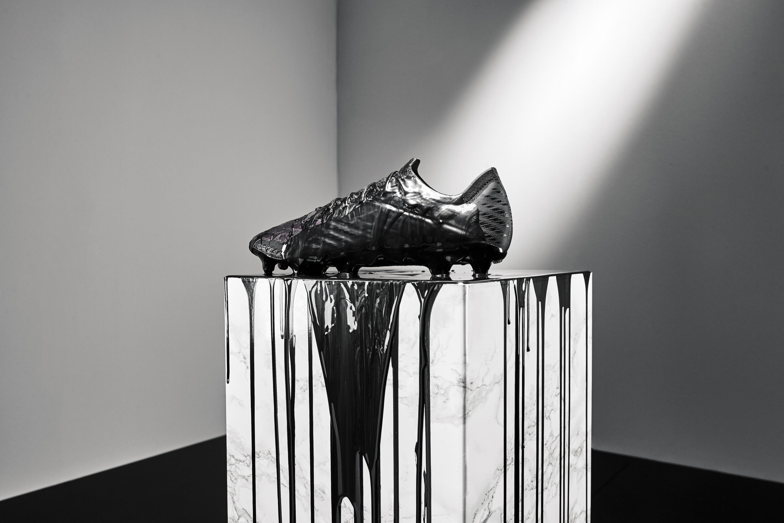New Balance Furon v6+ Dark Ink