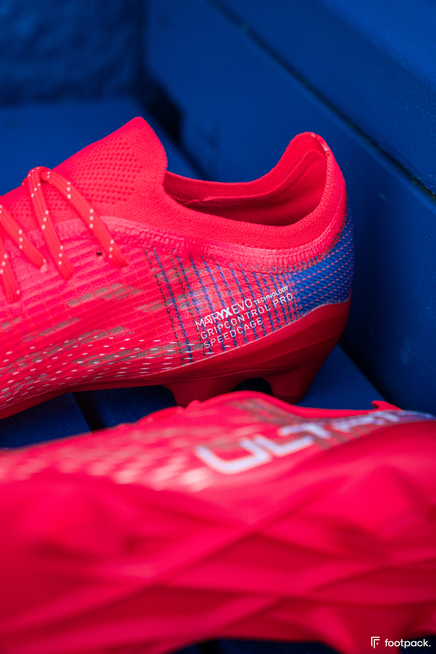 Ultra 3.1 PUMA Faster Football
