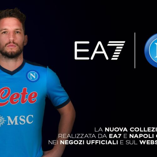 Image de l'article Emporio Armani et le Napoli présentent les maillots 2021-2022 !