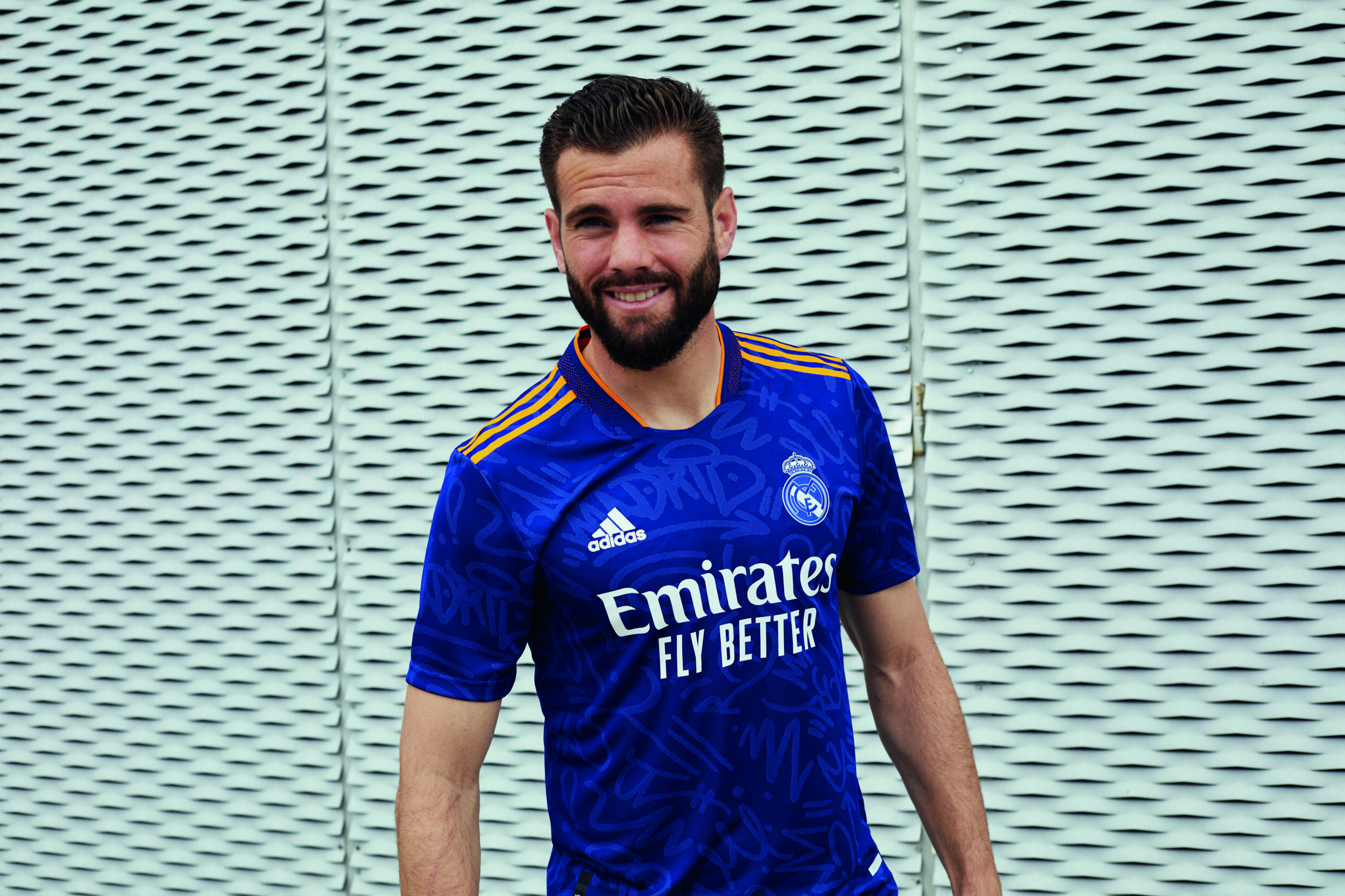 Maillot Real Madrid 2021-2022 extérieur adidas