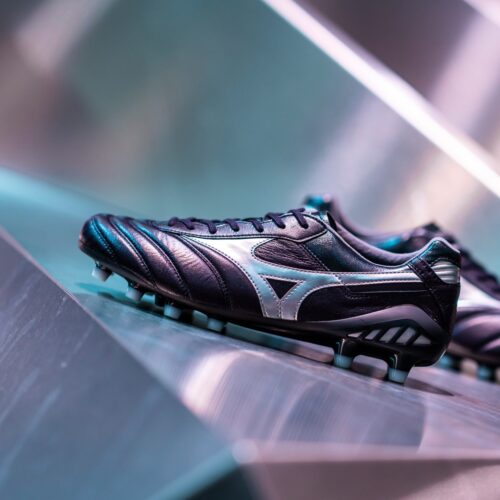 Image de l'article Mizuno présente la Morelia DNA, sa chaussure de foot hybride