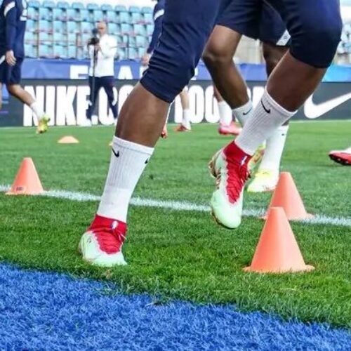 Image de l'article Une paire de Nike Mercurial verte et rouge inédite pour Kylian Mbappé