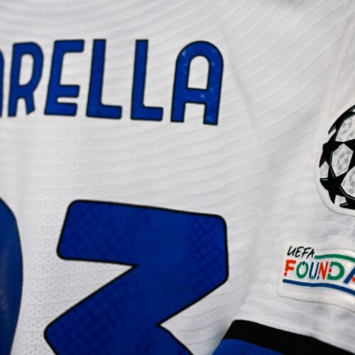 Image de l'article À son tour, l'Inter Milan a été obligé de changer son maillot pour la Champions League