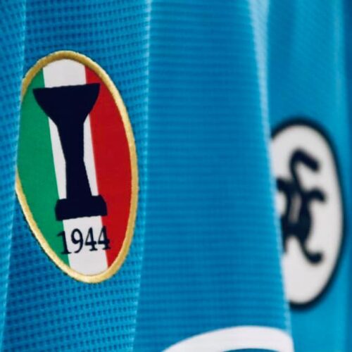 Image de l'article Pourquoi le maillot du Spezia Calcio est unique en Italie ?