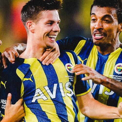 Image de l'article Fenerbahçe, élu plus beau maillot PUMA de la saison devant celui de l'OM