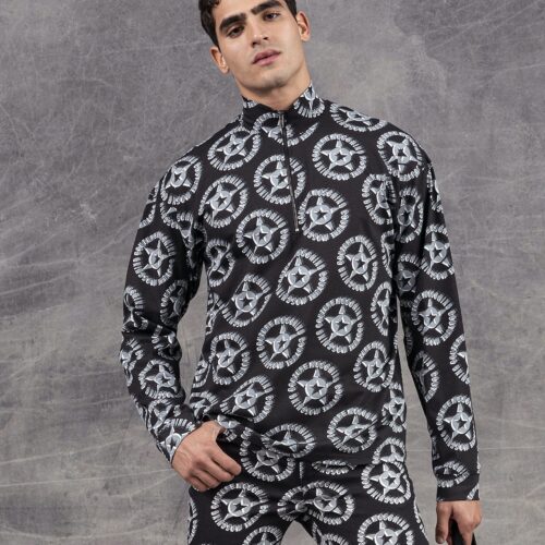 Image de l'article Moschino s'inspire d'un maillot de gardien d'Arsenal pour une collection de vêtements