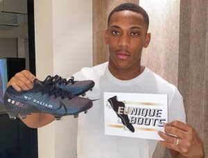 chaussure foot taille