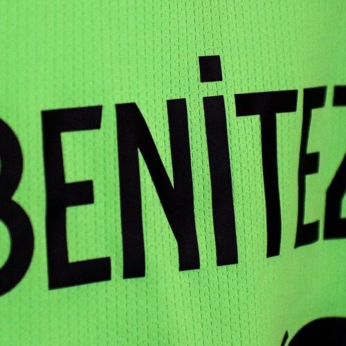 Image de l'article Quand l'OGC Nice doit bricoler à la hâte un maillot à Walter Benitez face à Rennes