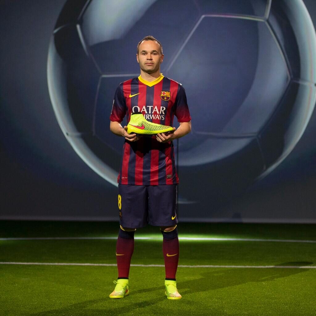 Andres Iniesta Nike Magista