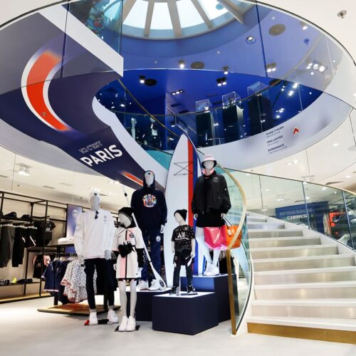 Image de l'article Le Paris Saint-Germain ouvre une énorme boutique sur les Champs-Élysées