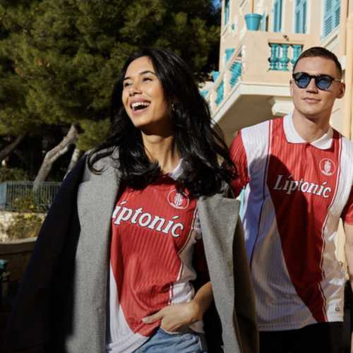 Image de l'article L'AS Monaco réédite un maillot de la saison 1996-1997