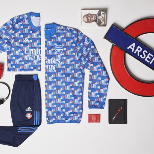 Image de l'article Arsenal s'inspire du métro de Londres pour son nouveau maillot pré-match