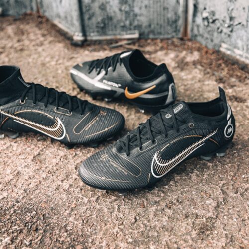 Image de l'article Un coloris full black pour les crampons Nike, le pack Shadow