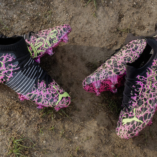 Image de l'article PUMA présente un coloris de crampons pour ses jeunes joueurs
