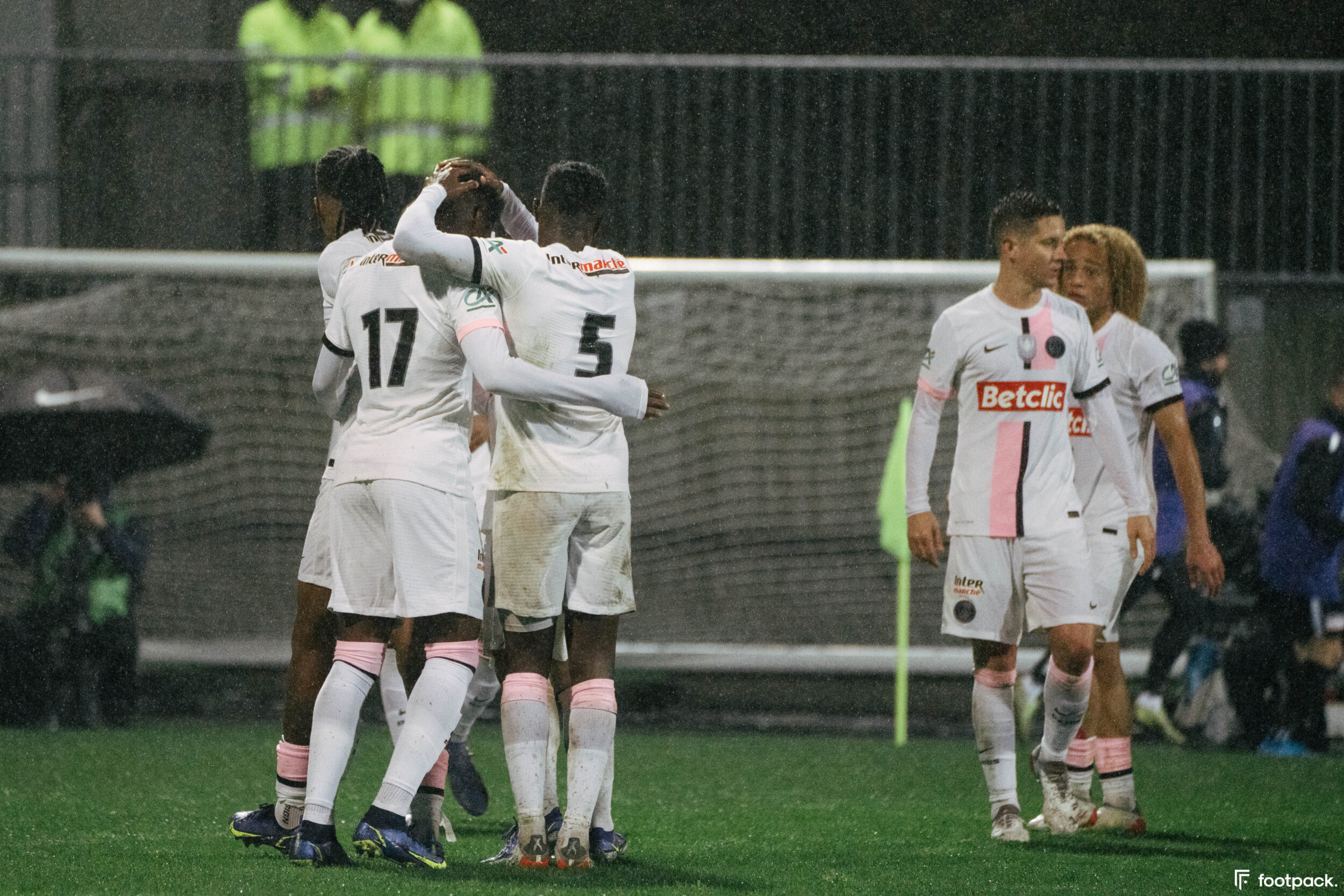 Vannes OC - PSG - Au Stade - footpack.