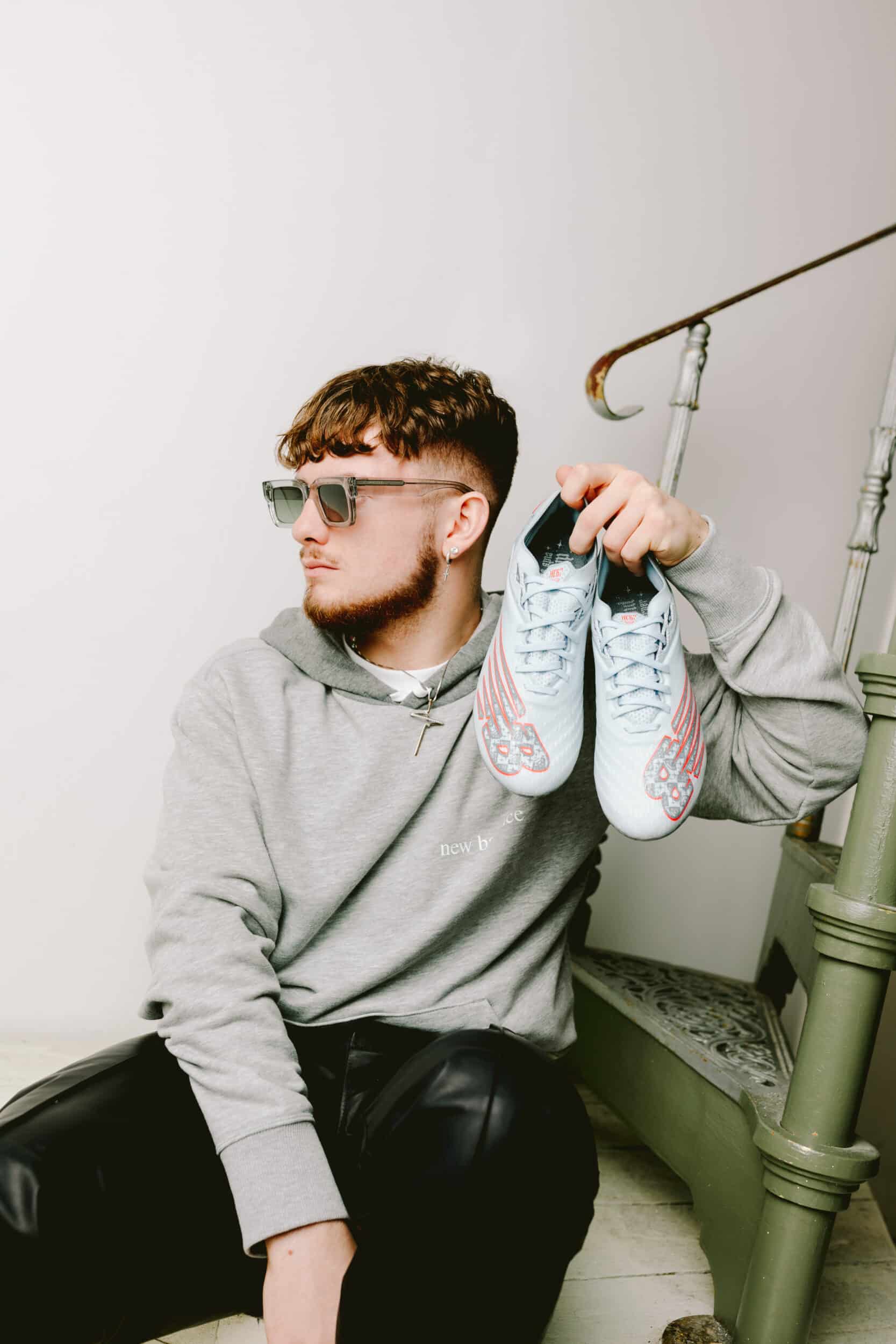 Harvey Elliott - Crampons New Balance
