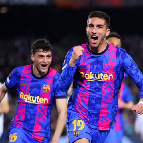Image de l'article L’improbable maillot sans logos de Ferran Torres !