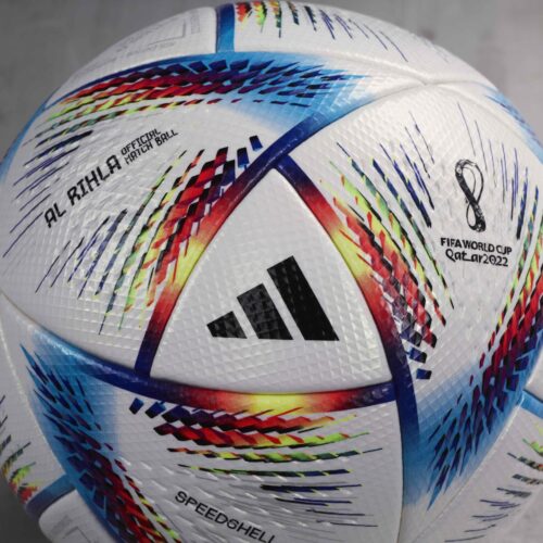 Image de l'article Le nouveau logo adidas, officialisé sur le ballon de la Coupe du Monde 2022