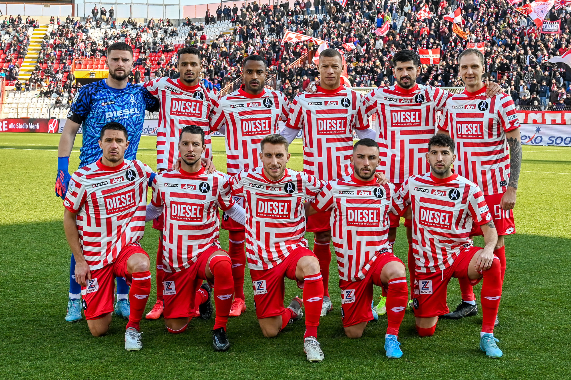 Equipe du LR Vinceza avec maillot anniversaire