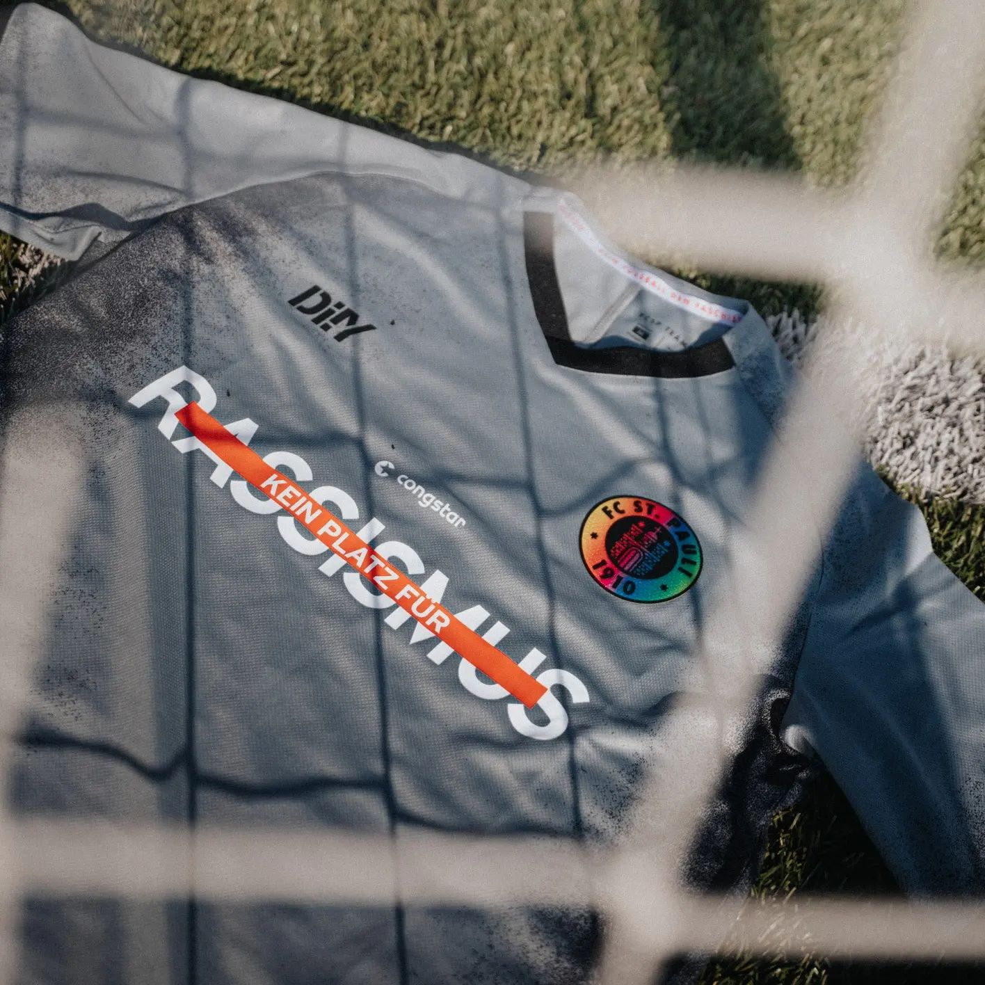 maillot-anti-racisme-pauli