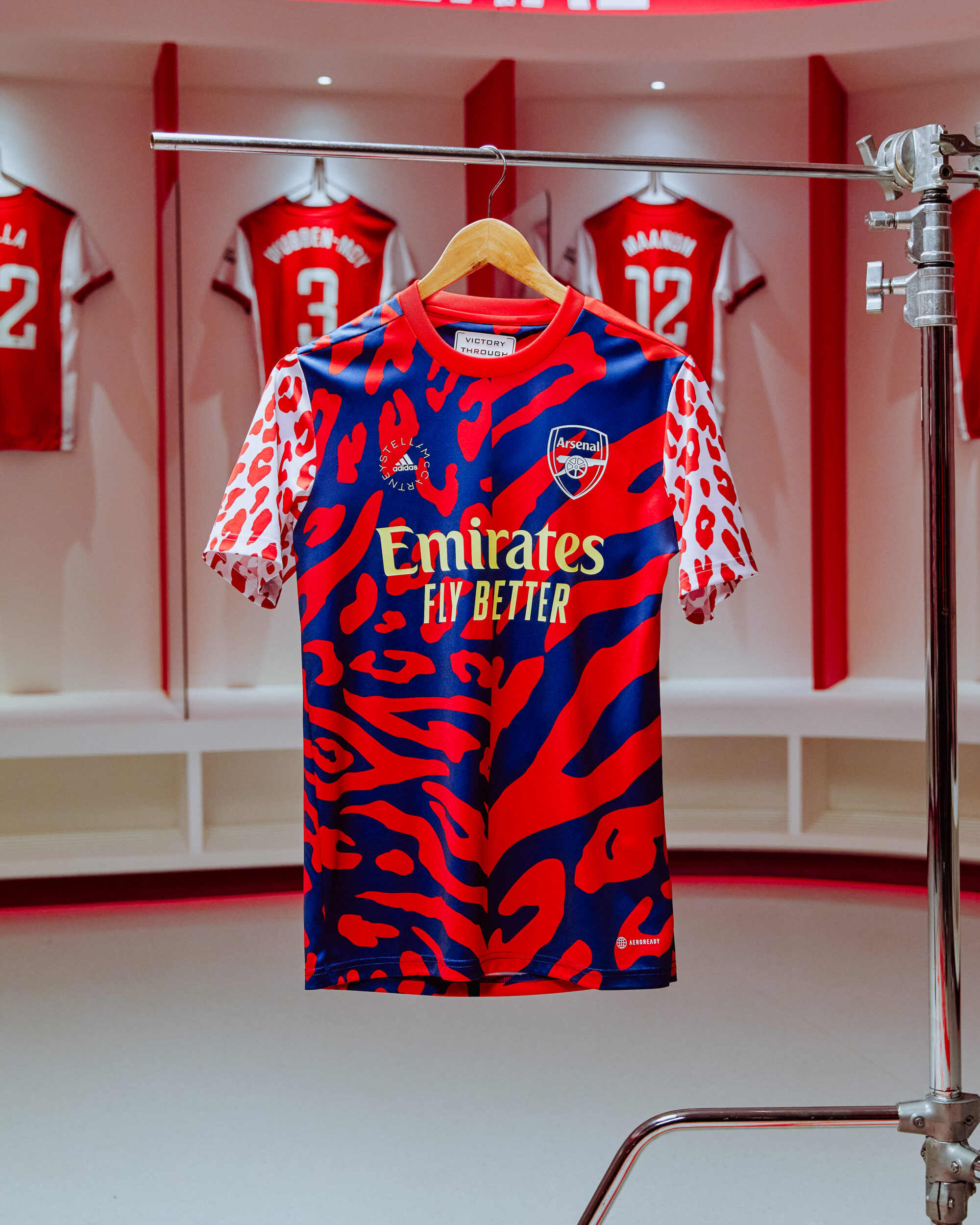 maillot arsenal 2021 2022 stella mccartney collaboration lifetyle adidas 5