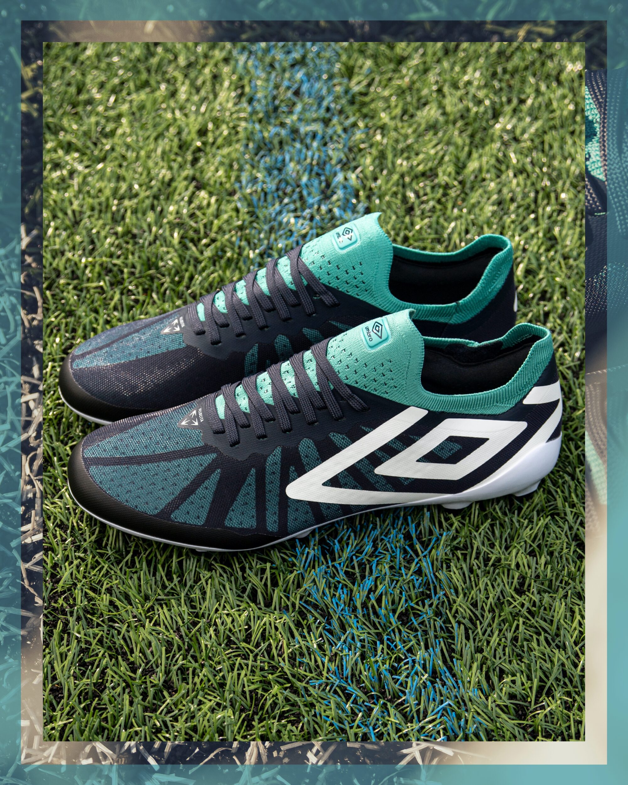 Umbro Velocita 6 vert/noir/bleu marine