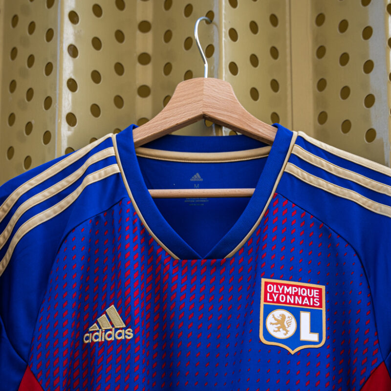 Maillot Umbro Olympique Lyonnais Domicile Blanc – Taille M – Homme – Excellent état