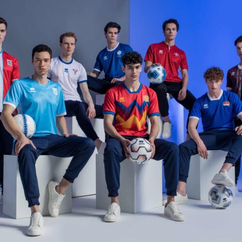 Maillots de football Erreà taille XL