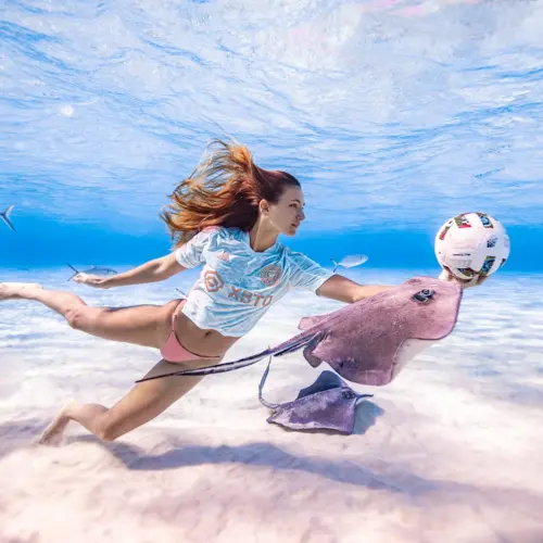 Image de l'article Inter Miami : un maillot durable dévoilé dans un shooting photo incroyable