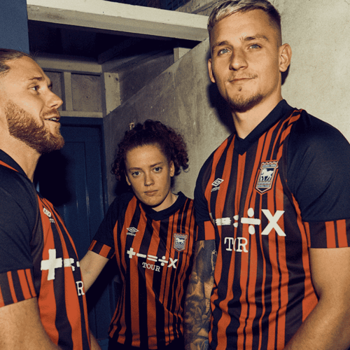 Image de l'article Maillots 2022-2023 : quelles sont les nouvelles tenues dévoilées ? - Épisode #5