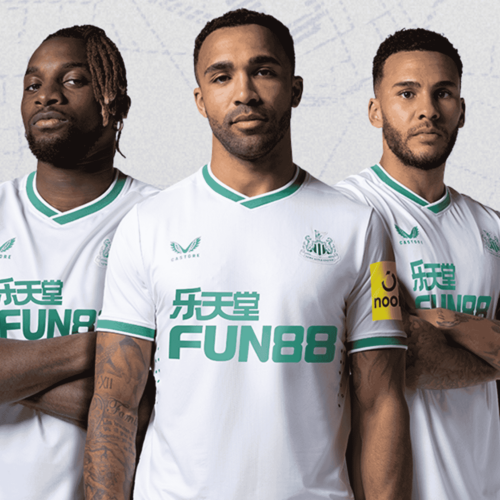 Image de l'article Newcastle dévoile un maillot third ... inspiré par l'Arabie Saoudite ?
