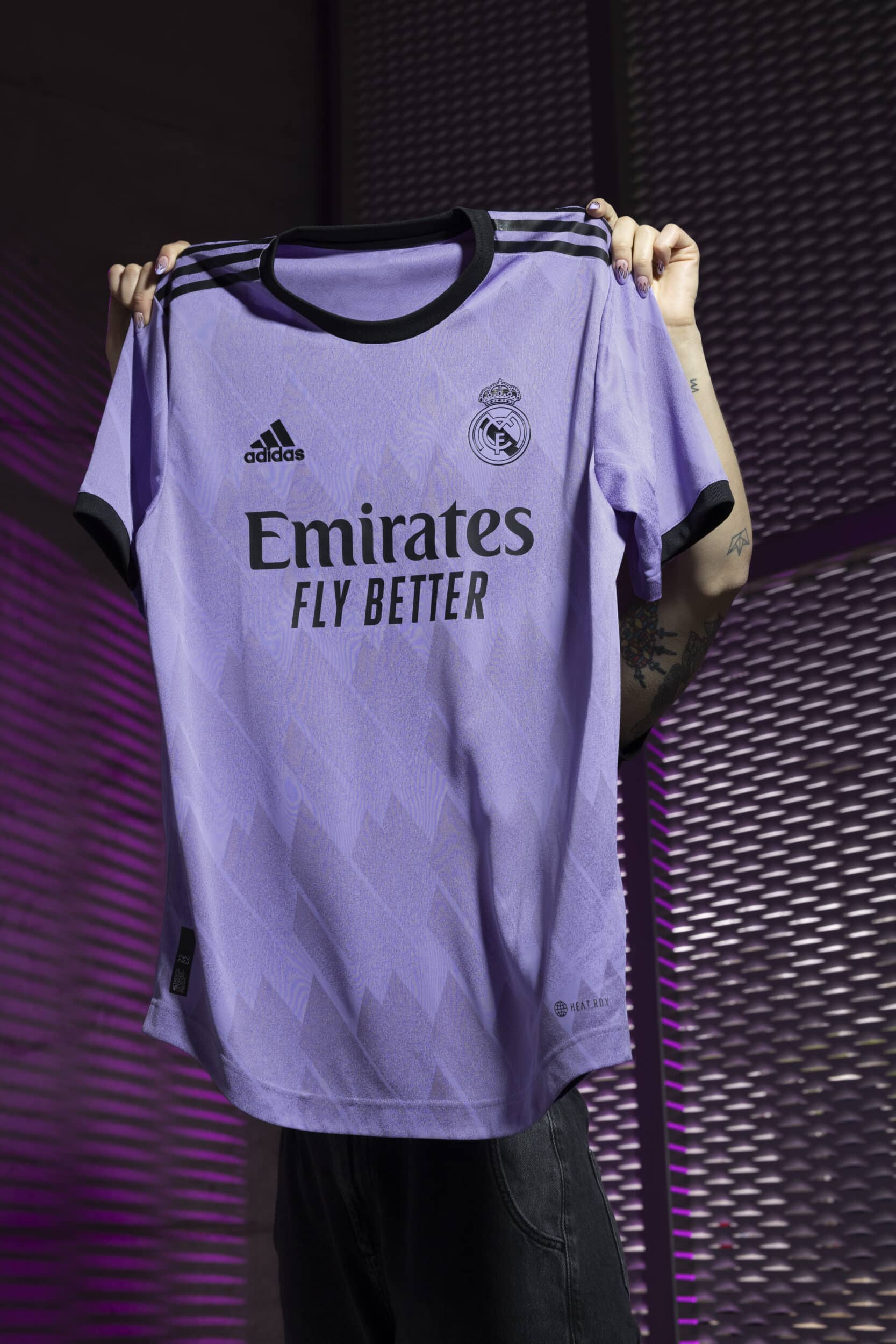 maillot real madrid 2022 2023 exterieur adidas violet