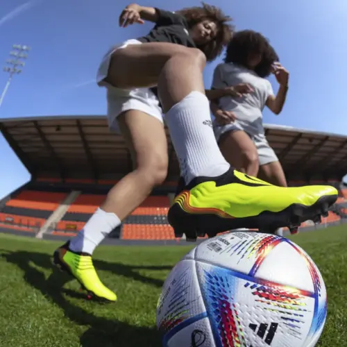 Image de l'article Les crampons adidas de la rentrée : GameData Pack
