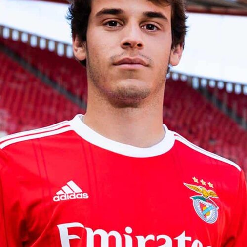 Image de l'article Benfica rend hommage à la ville de Lisbonne sur son nouveau maillot domicile