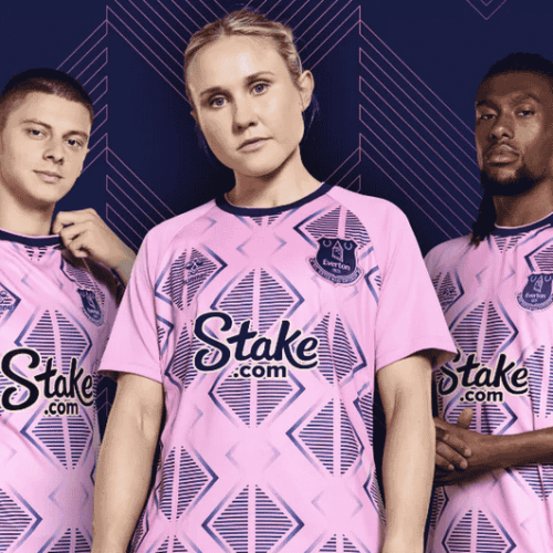 Image de l'article Everton réalise un maillot extérieur flashy pour la saison 2022-2023
