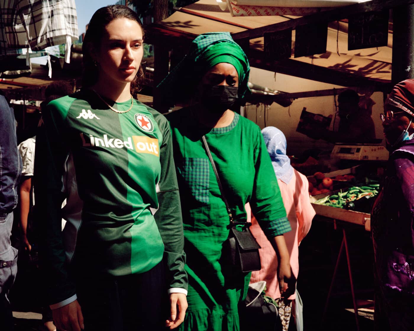 étoile Qui Clignote Rouge Vert 2022 Le Red Star FC révèle des maillots en collaboration avec Lack of Guidance