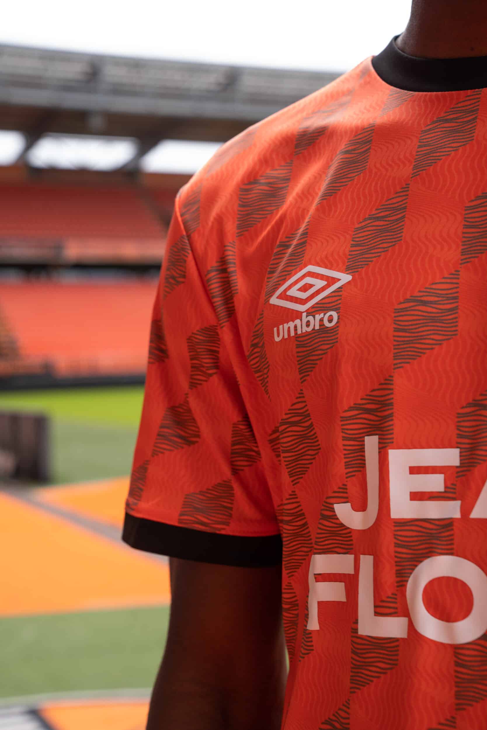 maillot lorient 2022 2023 domicile umbro