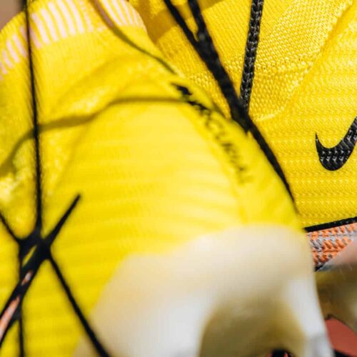 Image de l'article Déjà un quatrième coloris pour la Air Zoom Mercurial : le Lucent Pack