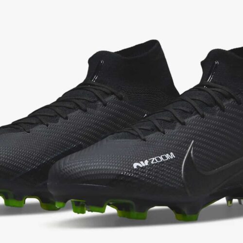 Image de l'article Le noir s'invite sur tous les crampons Nike : le Shadow Pack