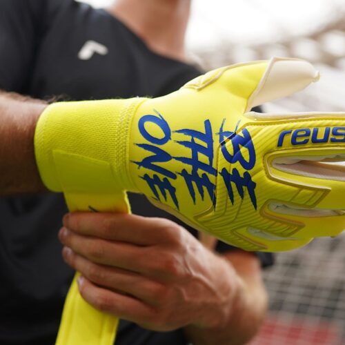 Image de l'article Reusch dévoile une toute nouvelle coupe pour ses gants de gardien