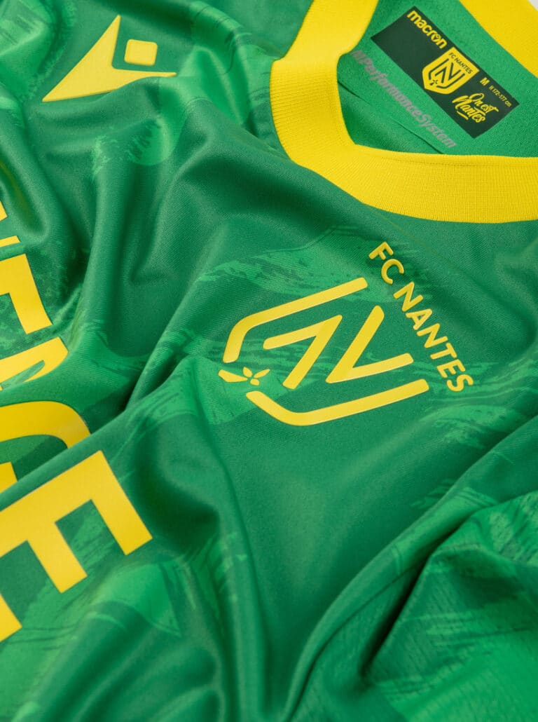 FC Nantes le maillot extérieur de la saison 20222023 dévoilé FC Nantes le maillot extérieur de la saison 20222023 dévoilé